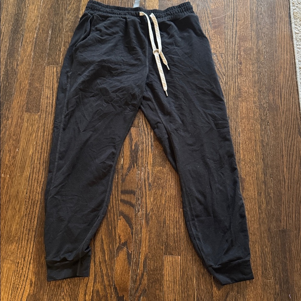 Vuori Black Joggers with Gray Drawstring